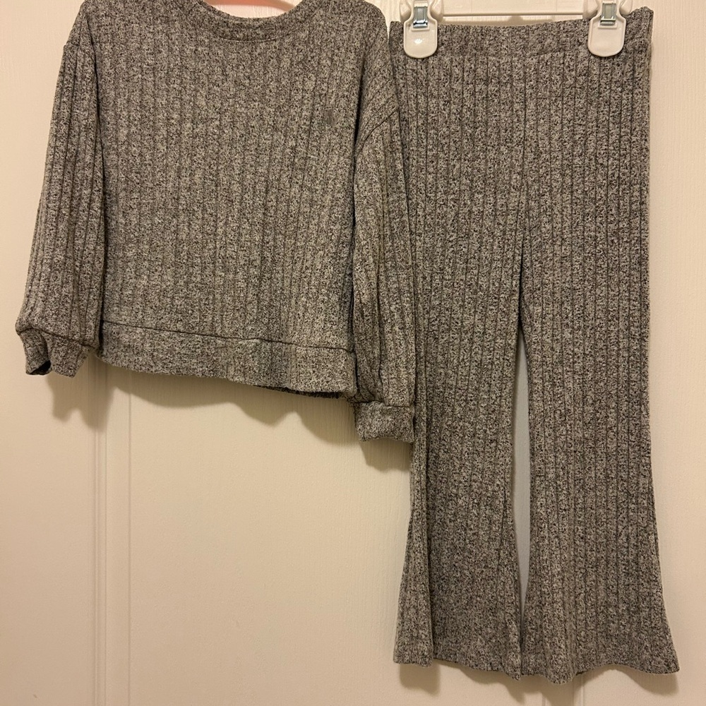 GAP Toddler Girl 2 piece outfit